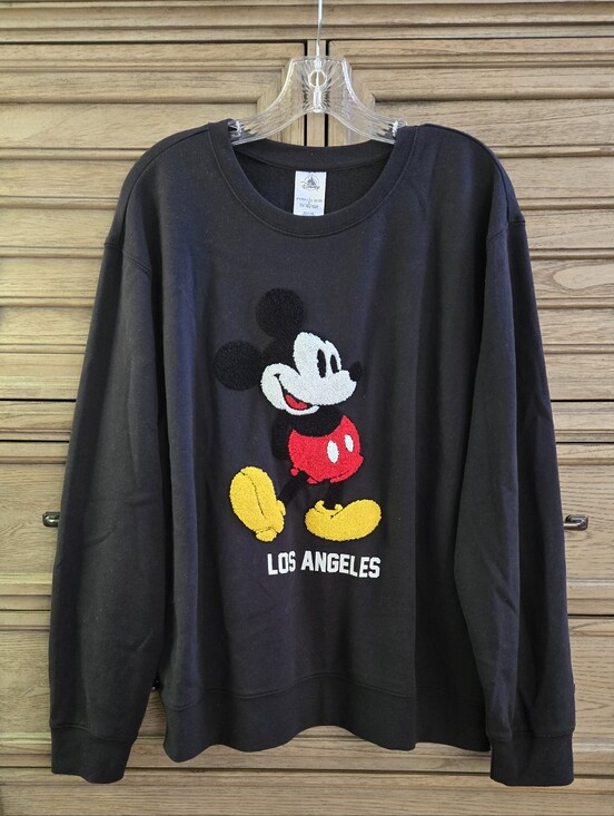 Disney Tops - 🆕️ Disney Los Angeles Mickey Sweatshirt